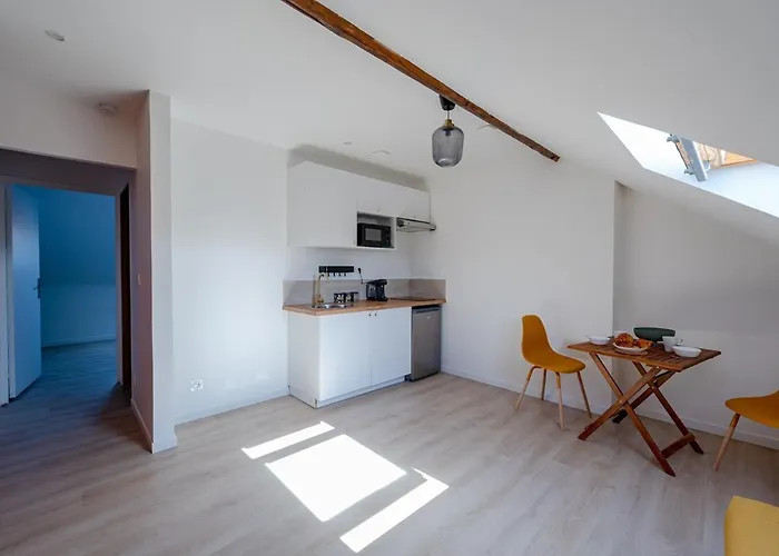 Les Maisons Acajou -